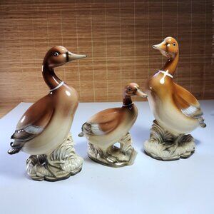 Vintage Ceramic Geese Figurines Lot of 3 Glazed Cassidy Ltd. Canada Home Decor